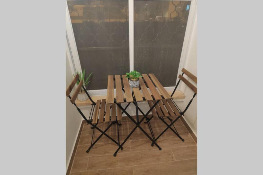 Centrally-Located Quiet Cozy Loft Apartment Μπερ Σεβά Εξωτερικό φωτογραφία