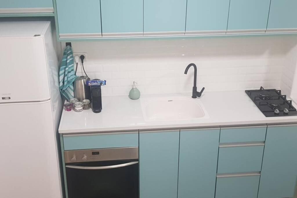 Centrally-Located Quiet Cozy Loft Apartment Μπερ Σεβά Εξωτερικό φωτογραφία